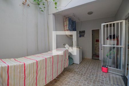 Casa de condomínio à venda com 268m², 4 quartos e 1 vaga Casa de condomínio à venda com 268m², 4 quartos e 1 vagaÁrea de Serviço