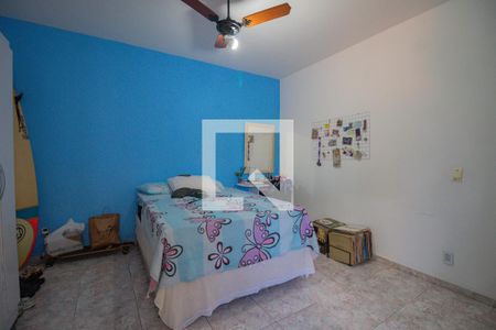 Casa de condomínio à venda com 268m², 4 quartos e 1 vaga Casa de condomínio à venda com 268m², 4 quartos e 1 vagaQuarto 2