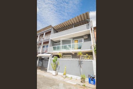 Casa de condomínio à venda com 268m², 4 quartos e 1 vaga Casa de condomínio à venda com 268m², 4 quartos e 1 vagaFachada da Casa