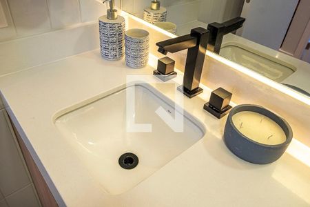 Banheiro de apartamento à venda com 1 quarto, 40m² em Pinheiros, São Paulo