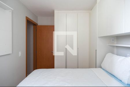 Quarto 1 de apartamento para alugar com 2 quartos, 50m² em Jardim Íris, São Paulo