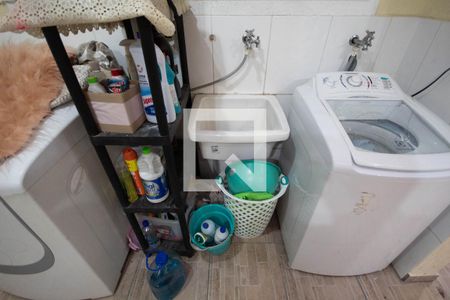 Casa à venda com 170m², 3 quartos e 5 vagas Casa à venda com 170m², 3 quartos e 5 vagasÁrea de Serviço