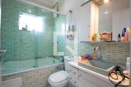 Casa à venda com 170m², 3 quartos e 5 vagas Casa à venda com 170m², 3 quartos e 5 vagasBanheiro da suíte 1