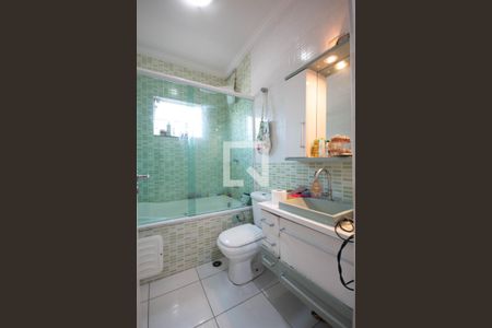 Casa à venda com 170m², 3 quartos e 5 vagas Casa à venda com 170m², 3 quartos e 5 vagasBanheiro da suíte 1