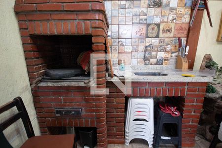 Casa à venda com 170m², 3 quartos e 5 vagas Casa à venda com 170m², 3 quartos e 5 vagasChurrasqueira