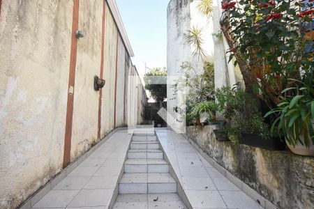 Casa para alugar com 380m², 5 quartos e 3 vagasLateral