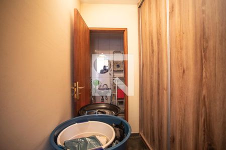 Casa à venda com 250m², 1 quarto e sem vagaEdicola - Dispensa