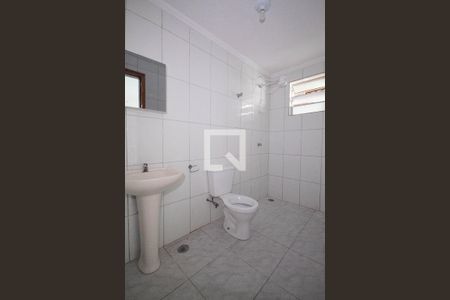 Banheiro de casa para alugar com 1 quarto, 40m² em Mutinga, Osasco