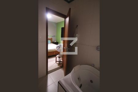 Casa à venda com 217m², 3 quartos e 6 vagasBanheiro