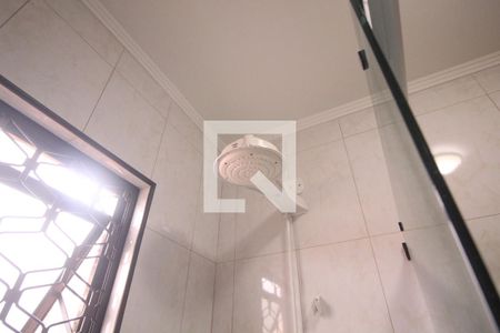 Casa à venda com 217m², 3 quartos e 6 vagasBanheiro