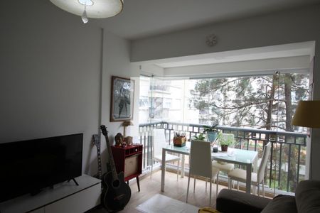 Sala de apartamento para alugar com 1 quarto, 38m² em Vila Castelo, São Paulo