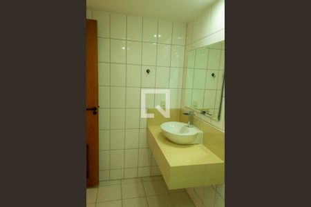 Apartamento à venda com 93m², 2 quartos e 1 vagaBanheiro Social