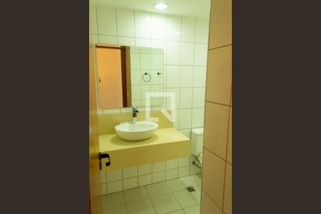 Apartamento à venda com 93m², 2 quartos e 1 vagaBanheiro Social