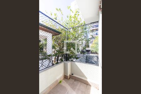 Casa à venda com 600m², 4 quartos e 2 vagas Casa à venda com 600m², 4 quartos e 2 vagasVaranda da Suíte 3