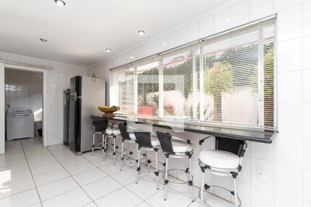 Casa de condomínio à venda com 400m², 3 quartos e 4 vagasCozinha