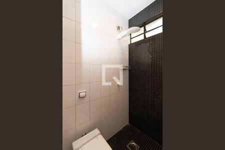 Casa de condomínio à venda com 400m², 3 quartos e 4 vagasBanheiro