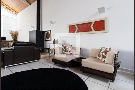 Casa de condomínio à venda com 400m², 3 quartos e 4 vagasSala