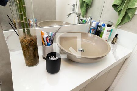 Casa de condomínio à venda com 400m², 3 quartos e 4 vagasBanheiro da Suíte 2