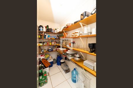 Casa de condomínio à venda com 400m², 3 quartos e 4 vagasDespensa