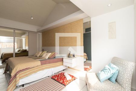 Casa de condomínio à venda com 400m², 3 quartos e 4 vagasQuarto Suíte