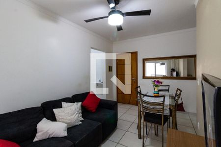 Sala de apartamento para alugar com 2 quartos, 70m² em Guilhermina, Praia Grande