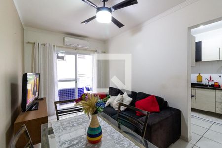 Sala de apartamento para alugar com 2 quartos, 70m² em Guilhermina, Praia Grande