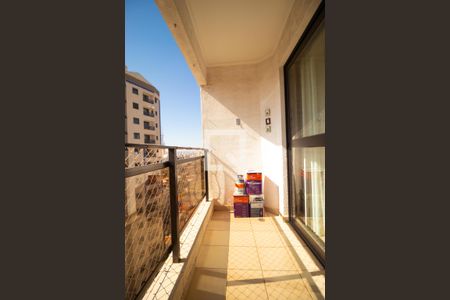 Apartamento à venda com 89m², 3 quartos e 2 vagasSacada