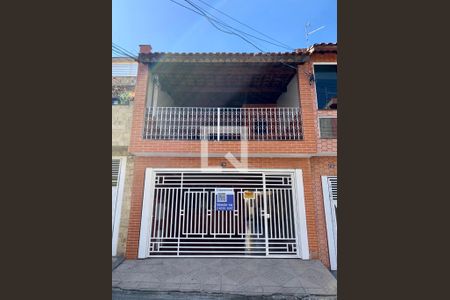 Casa para alugar com 350m², 3 quartos e 2 vagasFachada