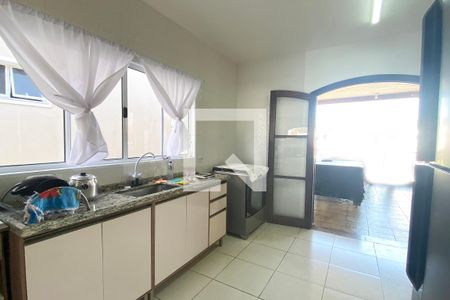 Casa à venda com 300m², 5 quartos e 3 vagasCozinha 2
