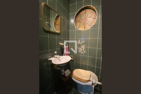 Casa à venda com 300m², 5 quartos e 3 vagasLavabo