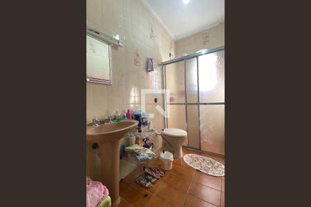 Casa à venda com 300m², 5 quartos e 3 vagasBanheiro 2