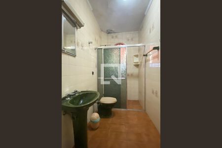 Casa à venda com 300m², 5 quartos e 3 vagasBanheiro da Suíte 2