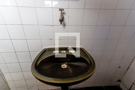 Banheiro de casa para alugar com 1 quarto, 40m² em Vila Medeiros, São Paulo