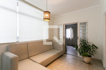 Casa à venda com 200m², 3 quartos e 2 vagas Casa à venda com 200m², 3 quartos e 2 vagasSala 2