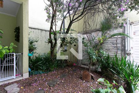 Casa à venda com 200m², 3 quartos e 2 vagas Casa à venda com 200m², 3 quartos e 2 vagasJardim