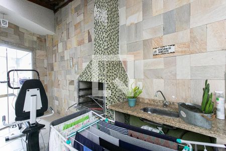 Casa à venda com 200m², 3 quartos e 2 vagas Casa à venda com 200m², 3 quartos e 2 vagasChurrasqueira