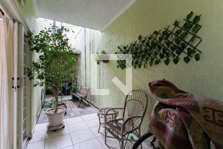 Casa à venda com 200m², 3 quartos e 2 vagas Casa à venda com 200m², 3 quartos e 2 vagasCorredor