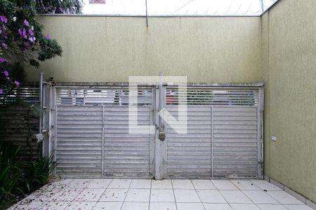 Casa à venda com 200m², 3 quartos e 2 vagas Casa à venda com 200m², 3 quartos e 2 vagasGaragem