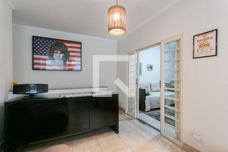 Casa à venda com 200m², 3 quartos e 2 vagas Casa à venda com 200m², 3 quartos e 2 vagasSala 2