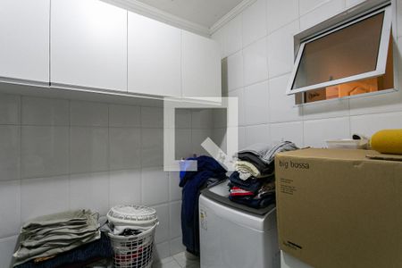 Casa à venda com 200m², 3 quartos e 2 vagas Casa à venda com 200m², 3 quartos e 2 vagasÁrea de Serviço