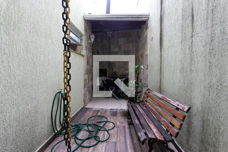 Casa à venda com 200m², 3 quartos e 2 vagas Casa à venda com 200m², 3 quartos e 2 vagasCorredor