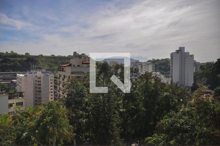 Apartamento à venda com 250m², 4 quartos e 2 vagasVista do Terraço