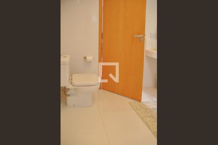 Apartamento à venda com 250m², 4 quartos e 2 vagasBanheiro da Suíte 3