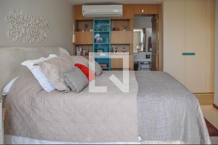 Apartamento à venda com 250m², 4 quartos e 2 vagasSuíte 4