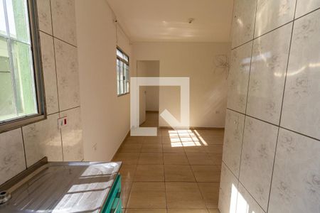 Cozinha de casa para alugar com 1 quarto, 33m² em Jardim Raposo Tavares, São Paulo