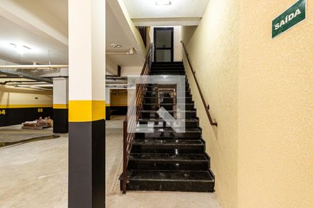 Apartamento à venda com 35m², 2 quartos e sem vagaEscada de acesso 