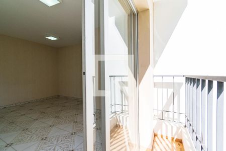 Apartamento à venda com 68m², 3 quartos e 1 vaga Apartamento à venda com 68m², 3 quartos e 1 vagaVaranda