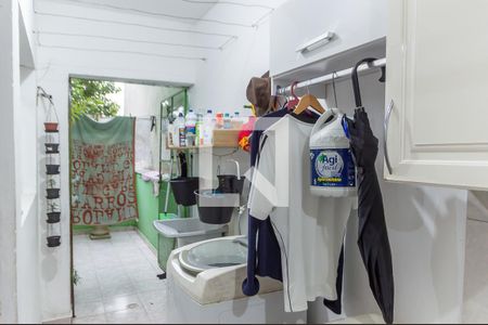 Casa à venda com 140m², 2 quartos e 2 vagas