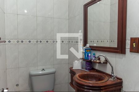 Casa à venda com 140m², 2 quartos e 2 vagas Casa à venda com 140m², 2 quartos e 2 vagasBanheiro