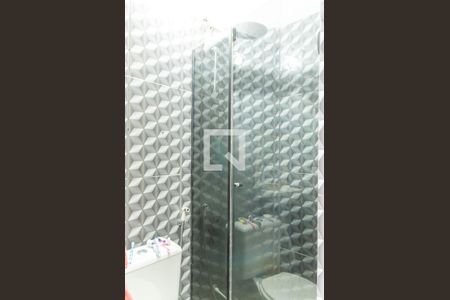 Casa à venda com 140m², 2 quartos e 2 vagas Casa à venda com 140m², 2 quartos e 2 vagasBanheiro de Serviço